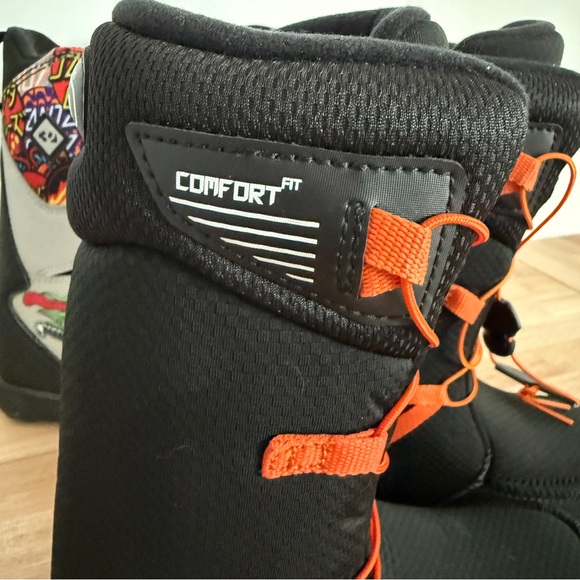 ThirtyTwo Youth Lashed BOA Santa Cruz Snowboard Boots, Youth Size 4 - Picture 10 of 11